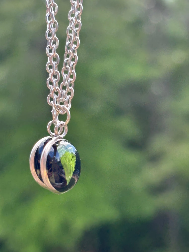 Black Fern resin necklace