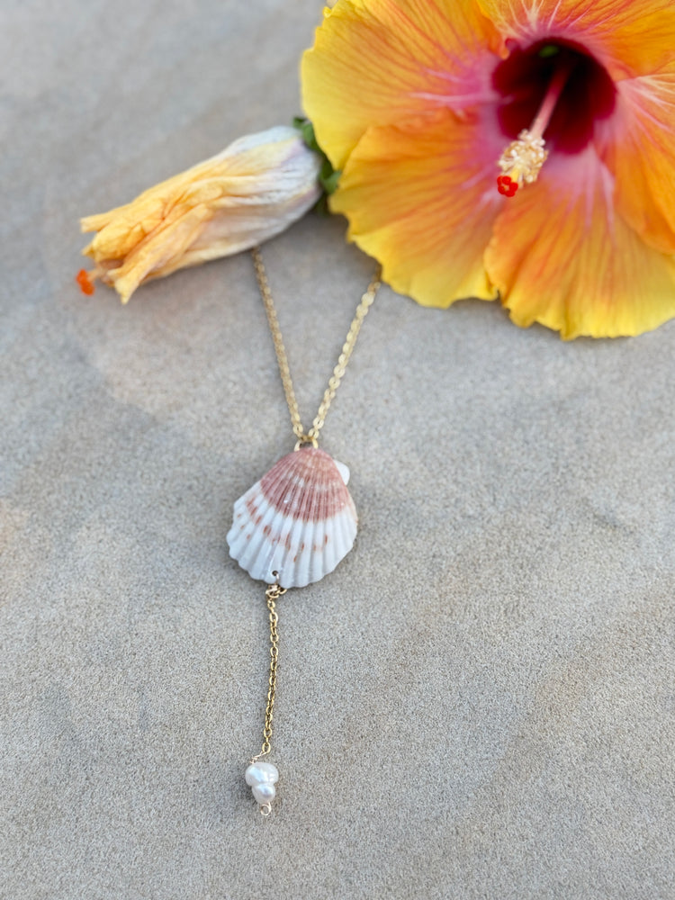 Seashell dangle drop necklace