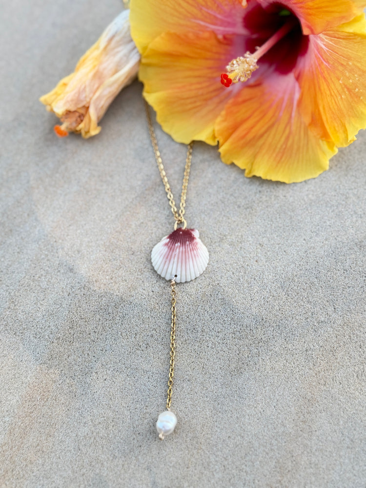 Seashell dangle drop necklace