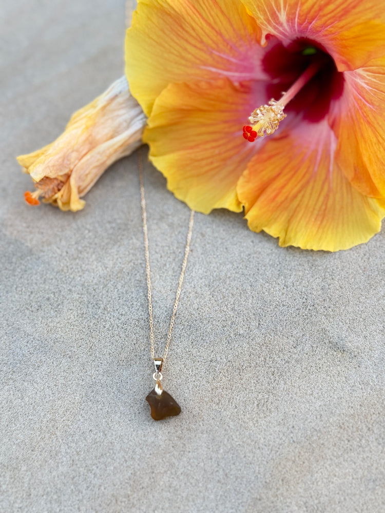 Gold simple seaglass necklace